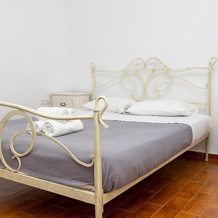 Depis Economy Studios & Apartments Naxos City Экстерьер фото