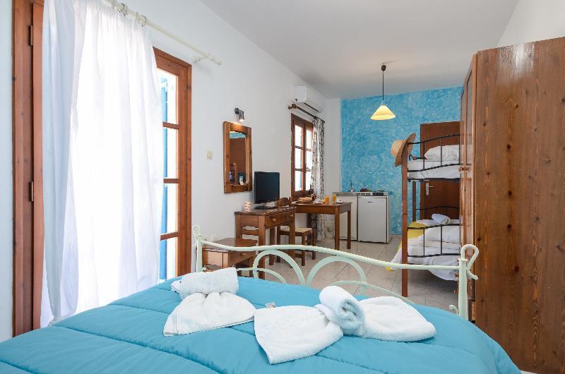 Depis Economy Studios & Apartments Naxos City Экстерьер фото