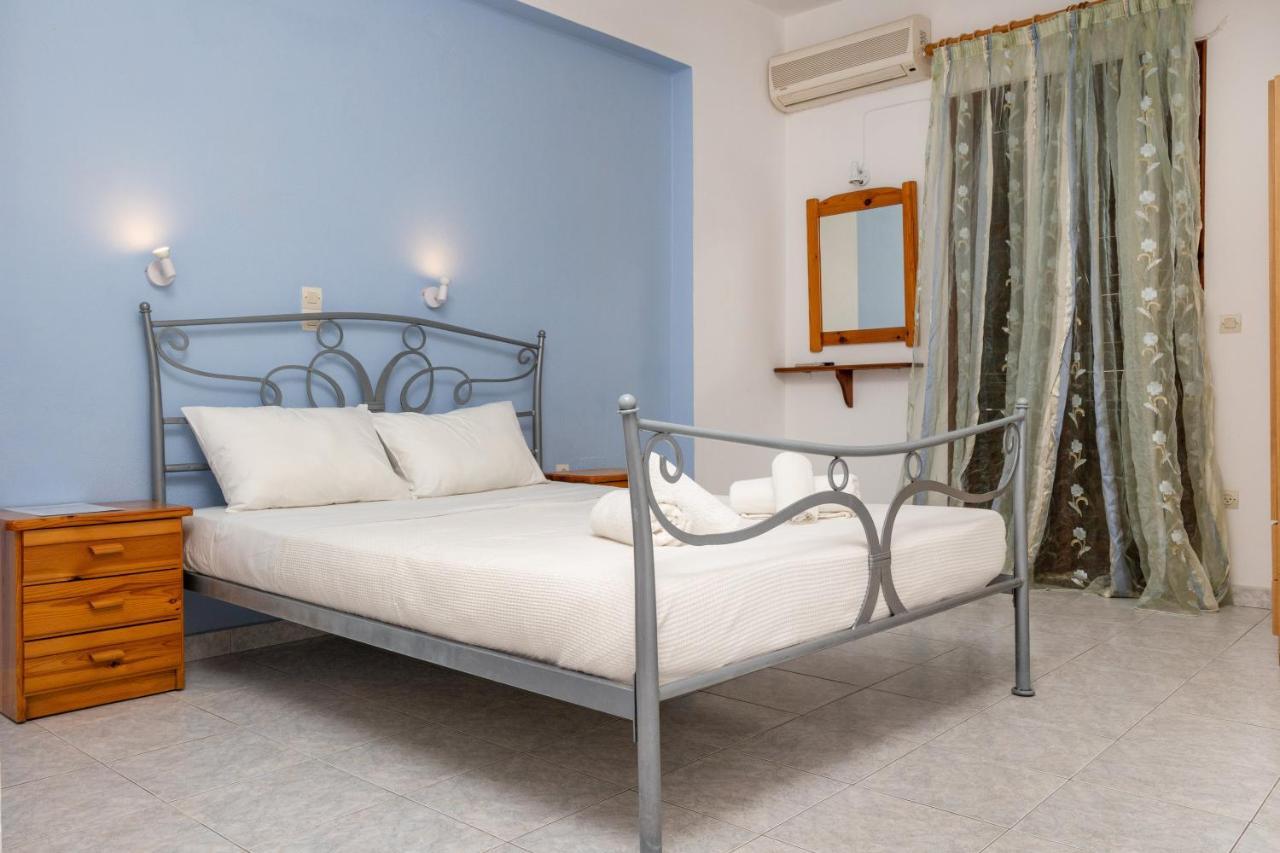 Depis Economy Studios & Apartments Naxos City Экстерьер фото