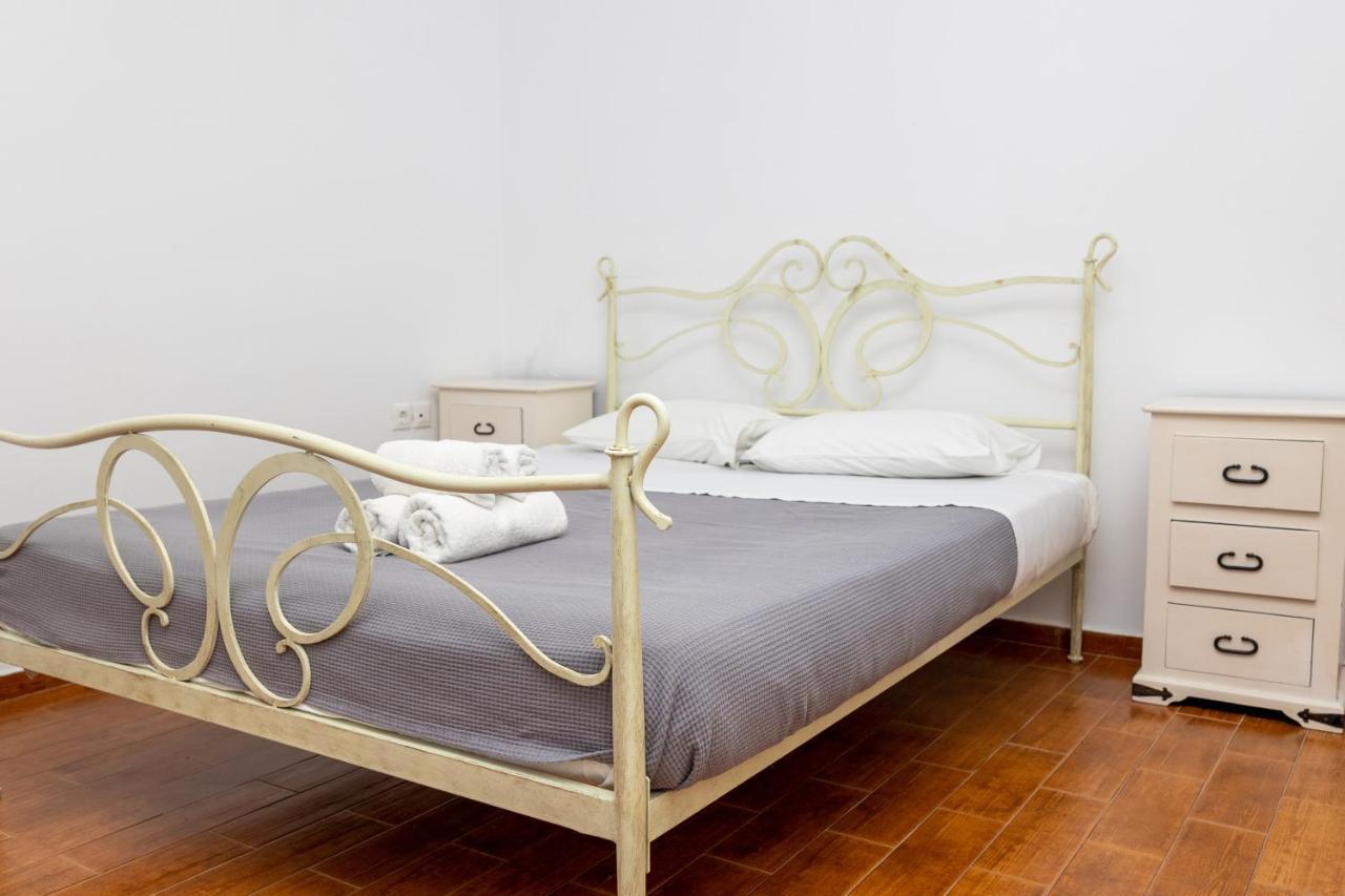 Depis Economy Studios & Apartments Naxos City Экстерьер фото