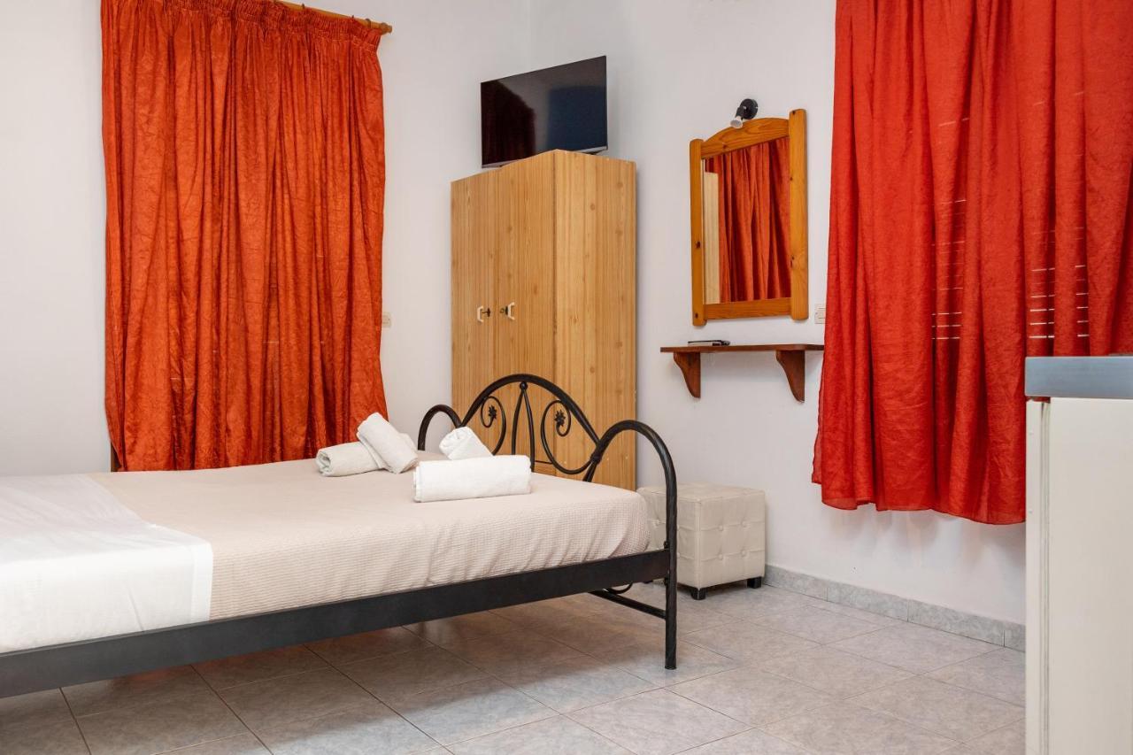 Depis Economy Studios & Apartments Naxos City Экстерьер фото