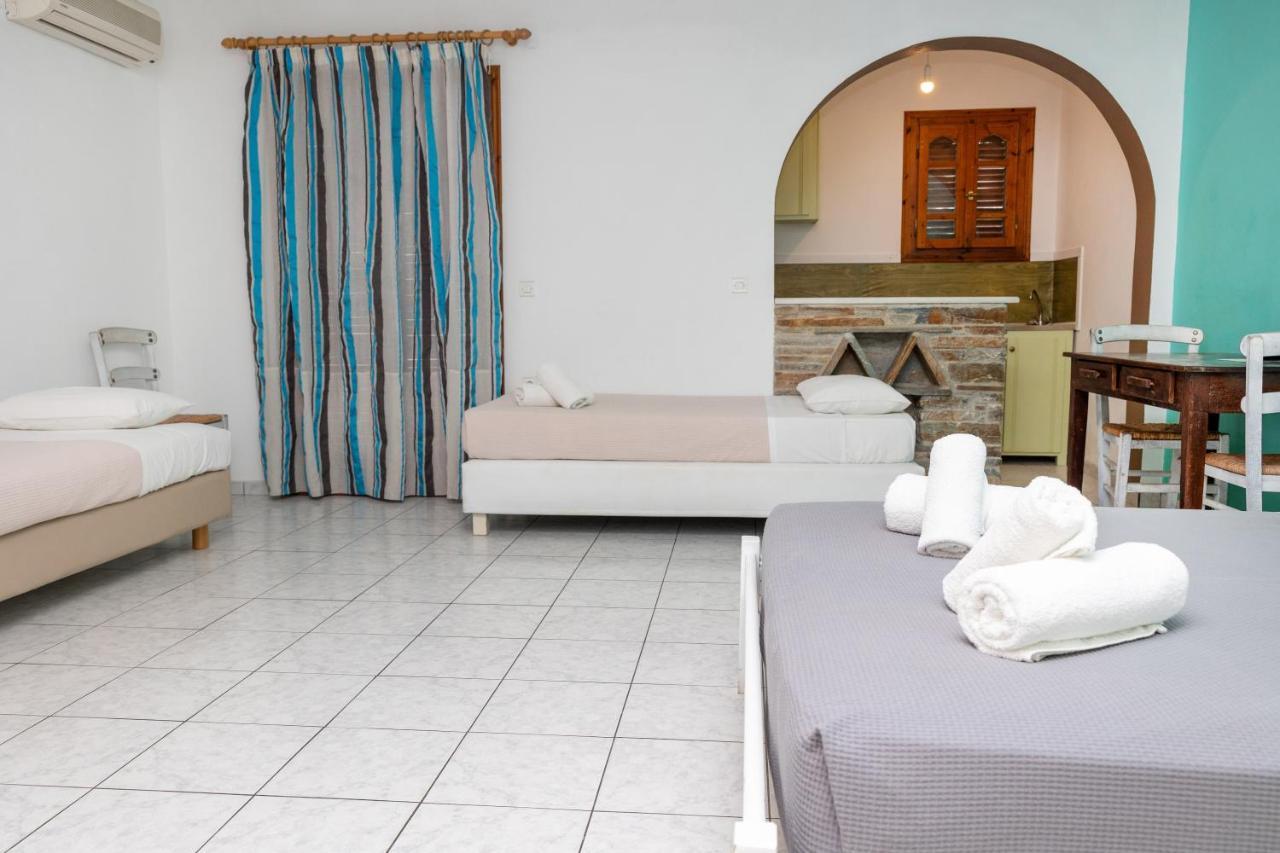 Depis Economy Studios & Apartments Naxos City Экстерьер фото